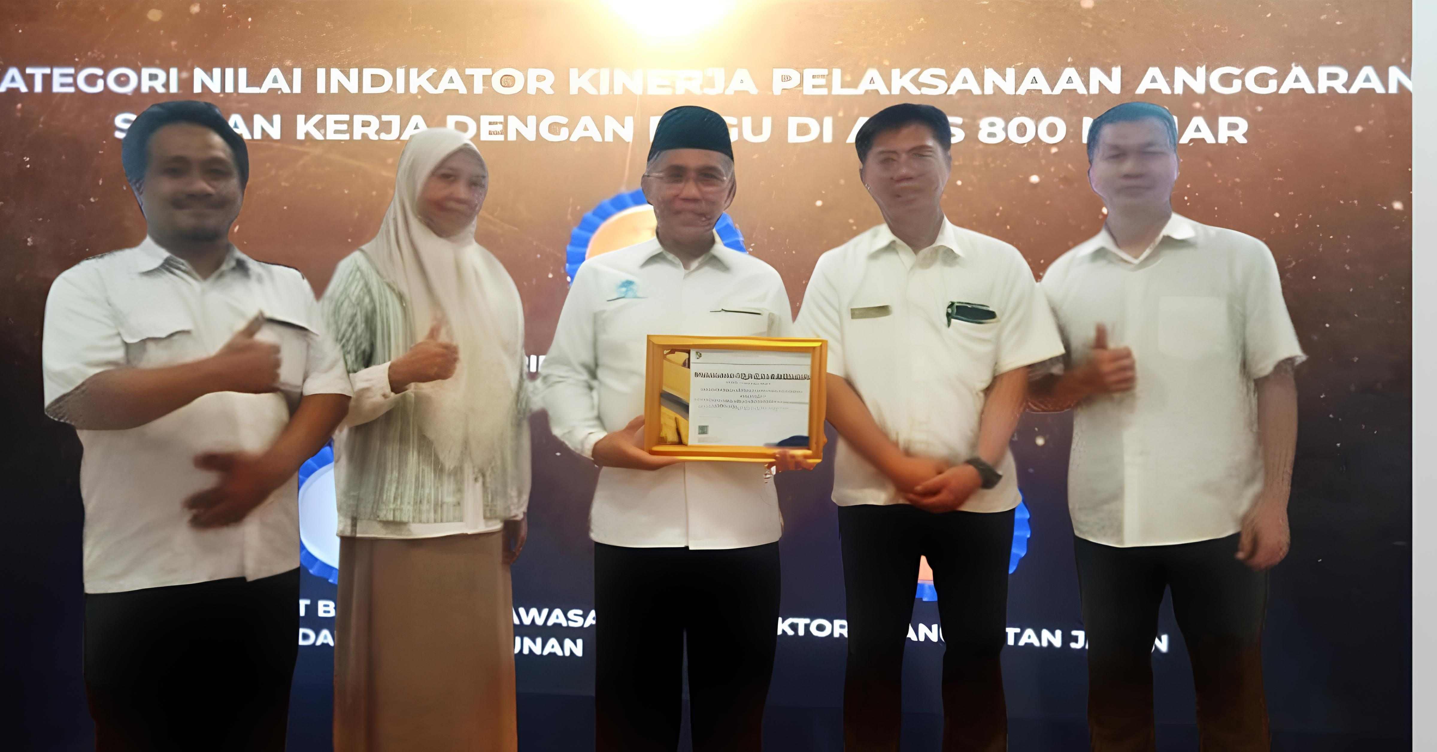 UIN Syarif Hidayatullah Jakarta Raih Penghargaan Satker Terbaik I Pengelola Anggaran Kategori Pagu di Atas 800 Miliar dari KPPN Jakarta IV