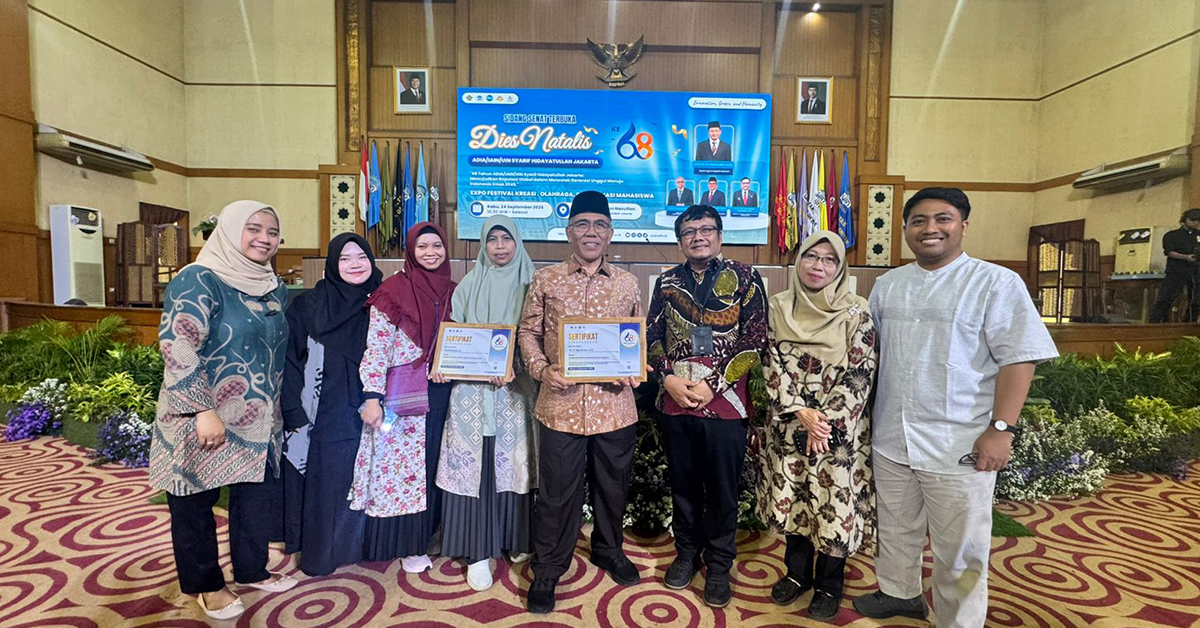 Kepala dan Tiga Pegawai Biro PK Raih Penghargaan pada Dies Natalis ke-68