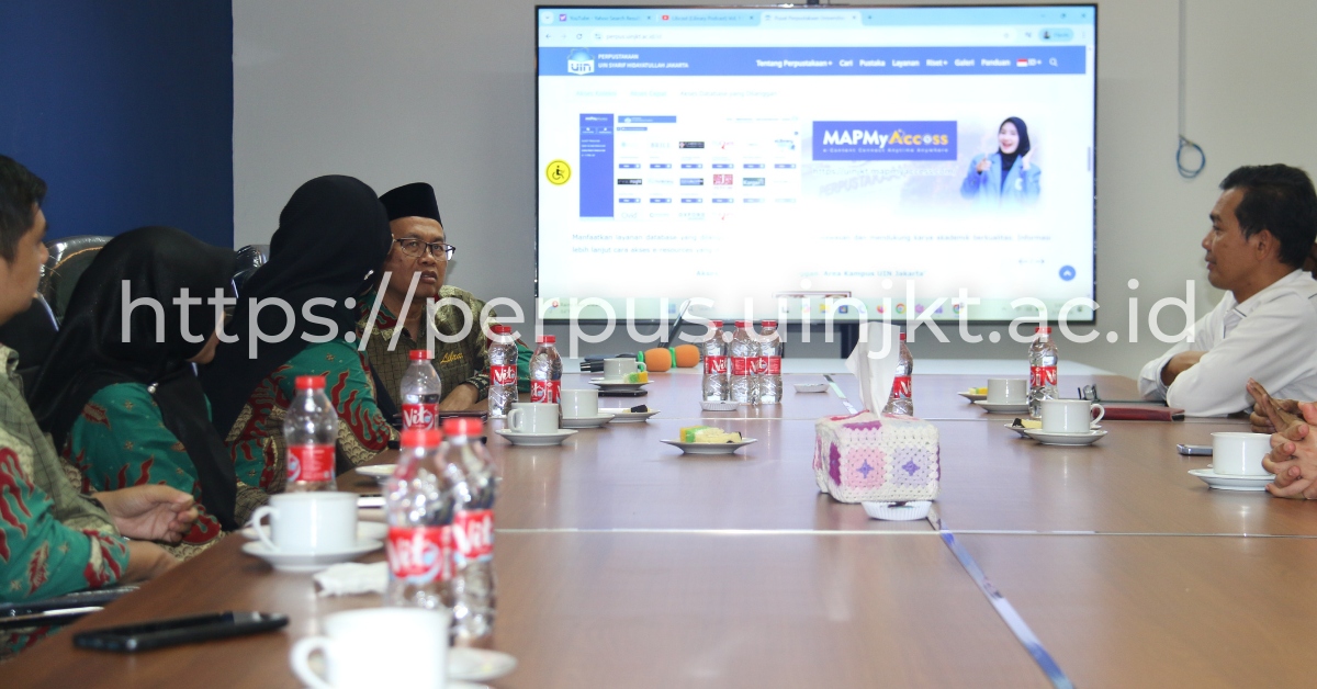 Berita Gambar - Library Tour UIN Ponorogo