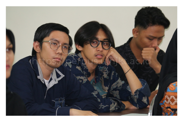 Isian Berita - 13 Maret 2026 - Krisis Literasi Akademik_ Seminar Ini Dorong Mahasiswa Perkuat Fondasi Riset Secara Kritis dan Inovatif (4)