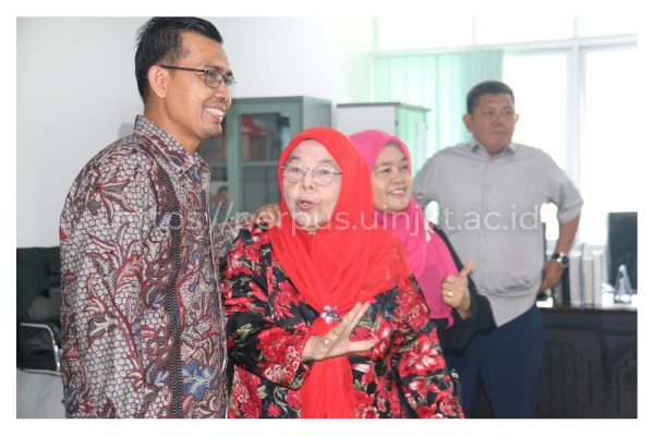 Isian Berita - 01 April 2026 - Dalam Balutan Idul Fitri 1447 H, Terjalin Kisah dan Kenangan Antar Generasi Pustakawan (1)