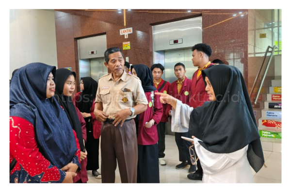 Isian Berita - 08 April 2026 - Niat Hati Library Tour Siswa SMK Al-Hidayah Syok Lihat Perpustakaan UIN Jakarta, Langsung Kepikiran Jadi Mahasiswa