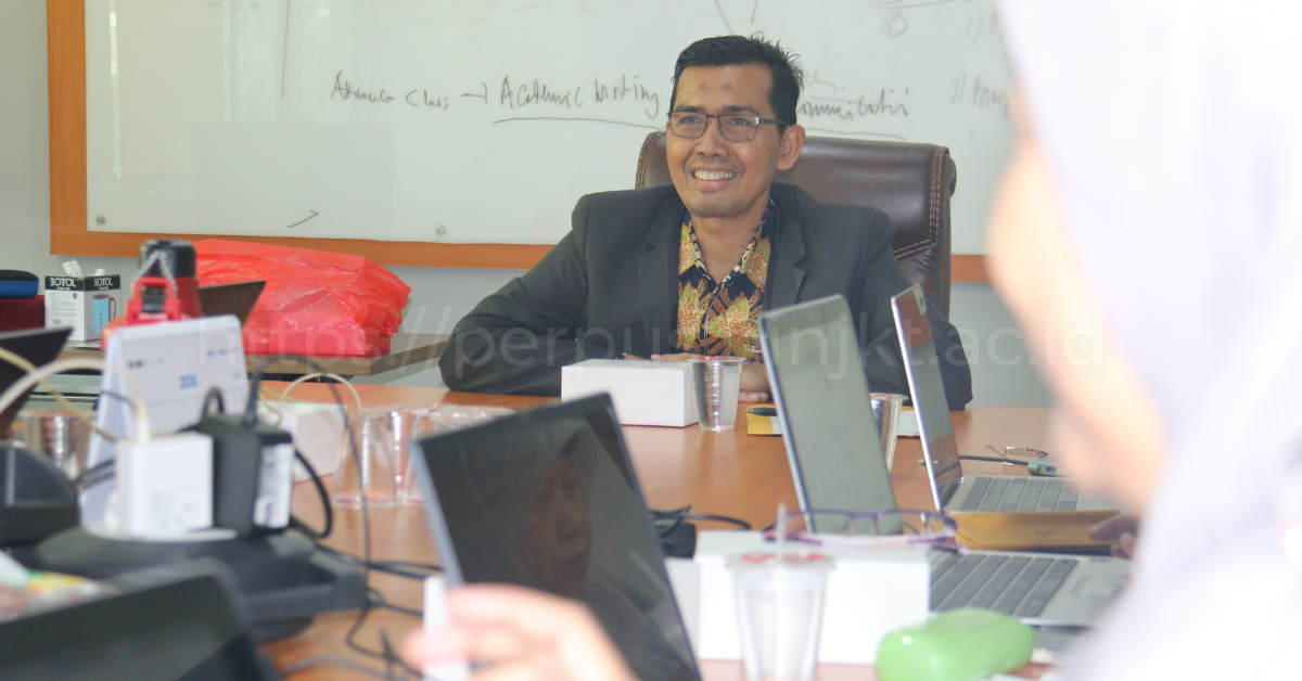 Isian-#Berita_Gambar_ UIN Jakarta Press Gandeng Penerbit BRIN, Bongkar Karya Ilmiah Menjadi Buku Berkualitas