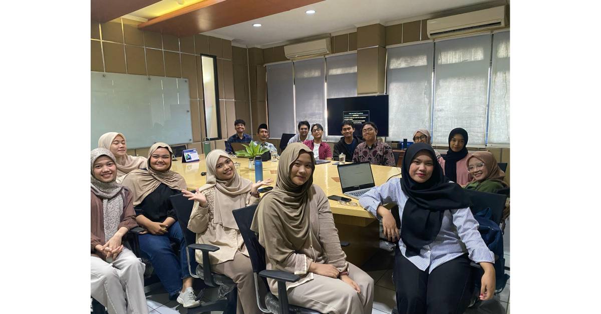Tim KKN Rapat