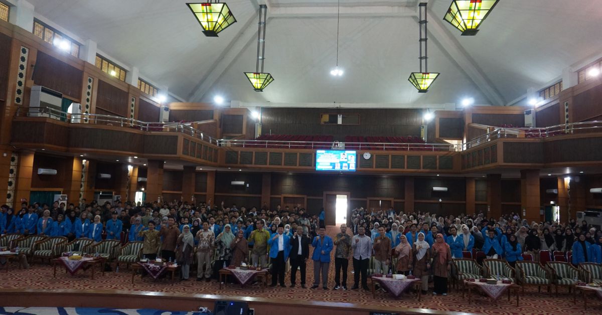 Studium General Mahasiswa Baru dengan tema “Bermental Kuat, Berkarakter Hebat: Mahasiswa Baru FAH UIN Jakarta  Siap Menyongsong Masa Depan” Fakultas Adab dan Humaniora UIN Syarif Hidayatullah Jakarta