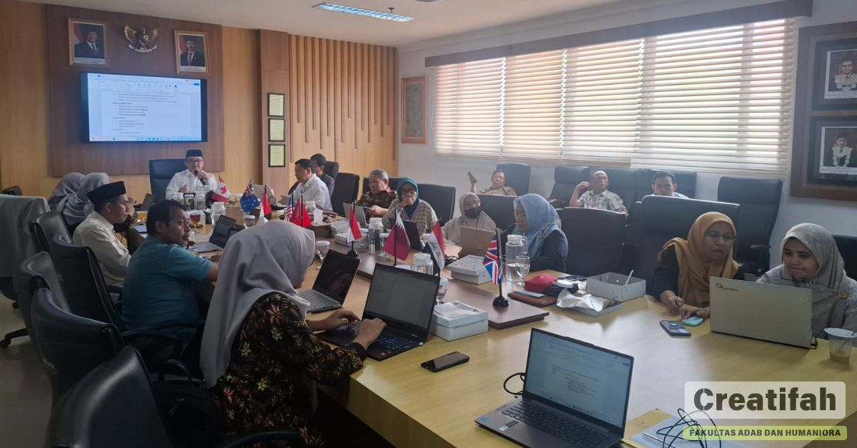 تعمل FAH على تعزيز الاتجاه البحثي من خلال تشكيل مجموعات بحثية وخدمية ممتازة