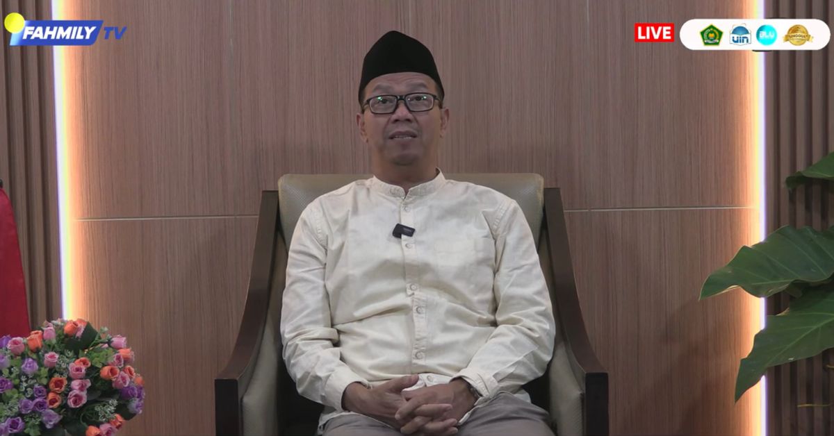 Ramadan Fasting and Absolute Secularism in Balancing the World and Spiritually