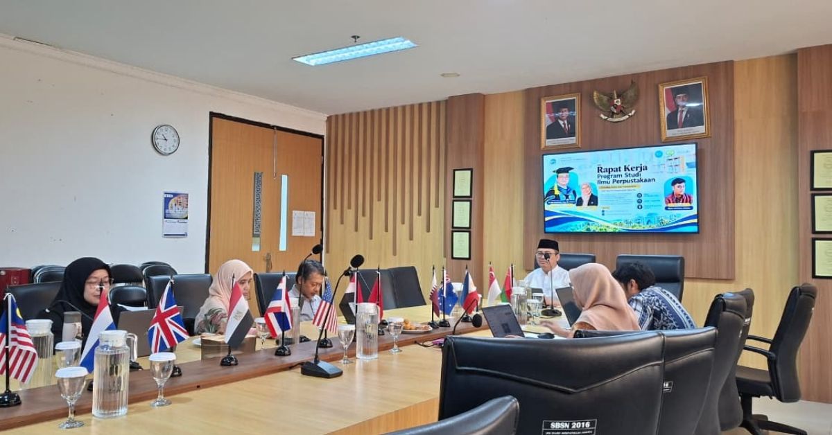 The Library Science Study Program of the Faculty of Adab and Humanities (FAH), UIN Jakarta, Holds a Workshop to Develop and Refine Semester Learning Plans (RPS).