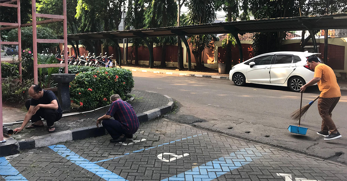 Jum’at Bersih: FSH Ciptakan Lingkungan Belajar yang Nyaman