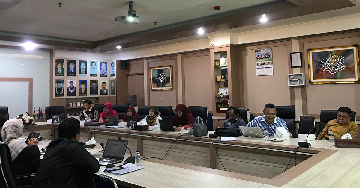 Finalisasi Pedoman Tugas Akhir Mahasiswa FSH