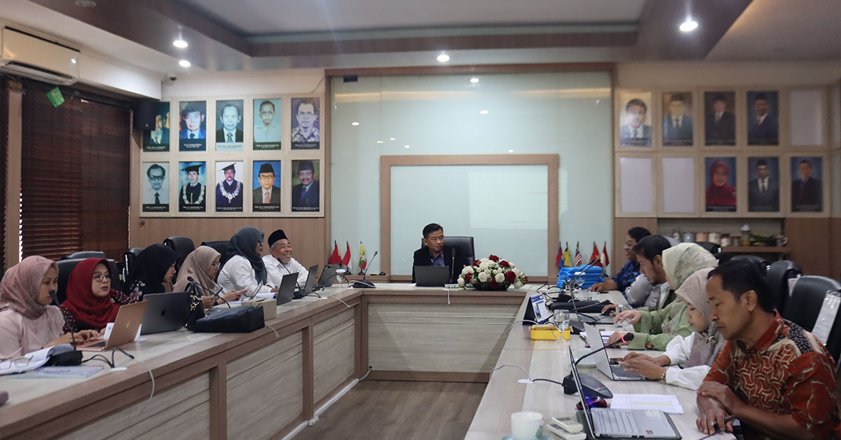 Rapat Pimpinan FSH:  Susun Strategi Lulus Tepat Waktu