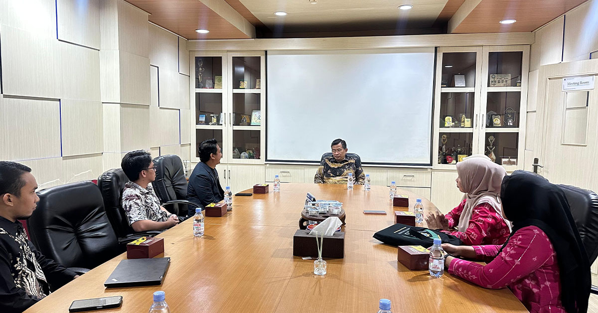 FSH UIN Datokarama Palu Lakukan Benchmarking ke UIN Jakarta: Bahas Penguatan PUSFAHIM dan Pengelolaan Jurnal Ilmiah