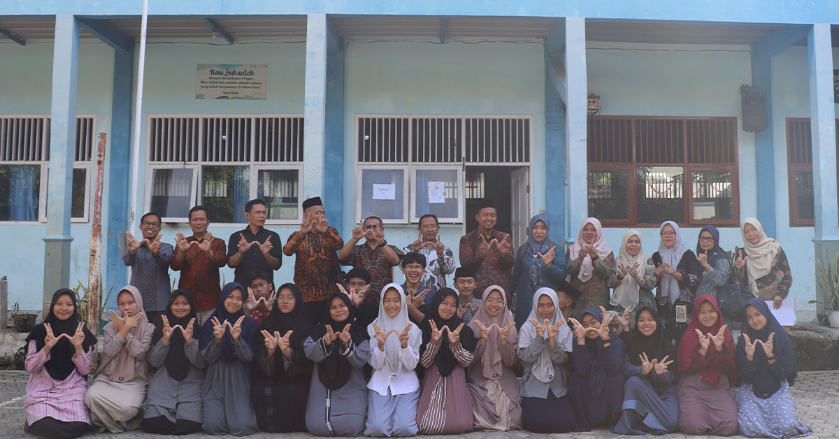 FSH UIN Jakarta Lakukan Sosialisasi dan Promosi Pendidikan di MAS Urwatul Wutsqo Indramayu