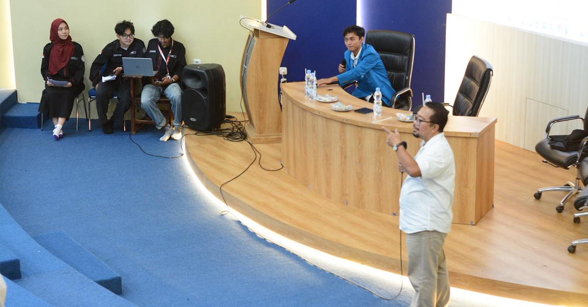 Workshop Legal Opinion FSH UIN Jakarta: Tingkatkan Kompetensi Mahasiswa dalam Penyusunan Opini Hukum
