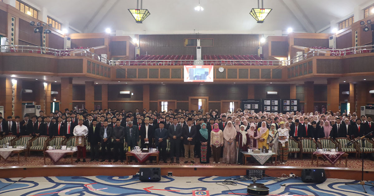 141st Yudisium of FSH UIN Jakarta: Dean Emphasizes Honesty and the Usefulness of Knowledge for Society