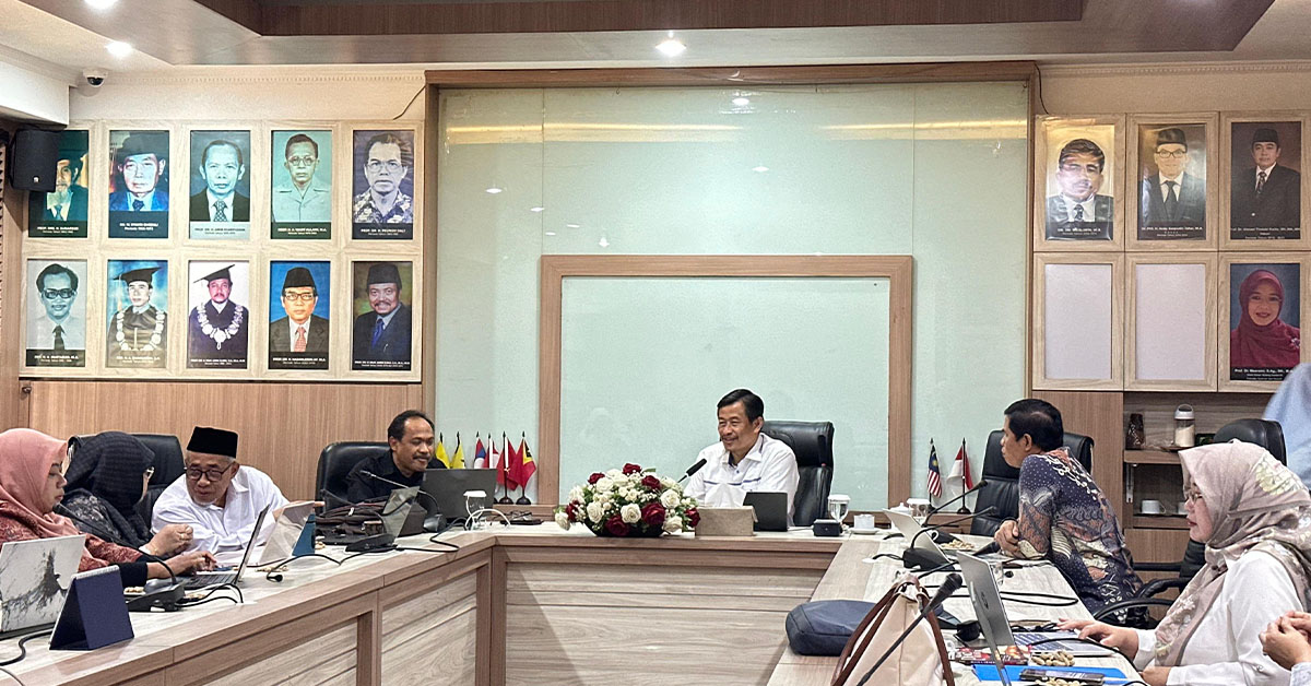 Rapat Pimpinan FSH UIN Jakarta Bahas Strategi PMB dan Peningkatan Mutu Pendidikan