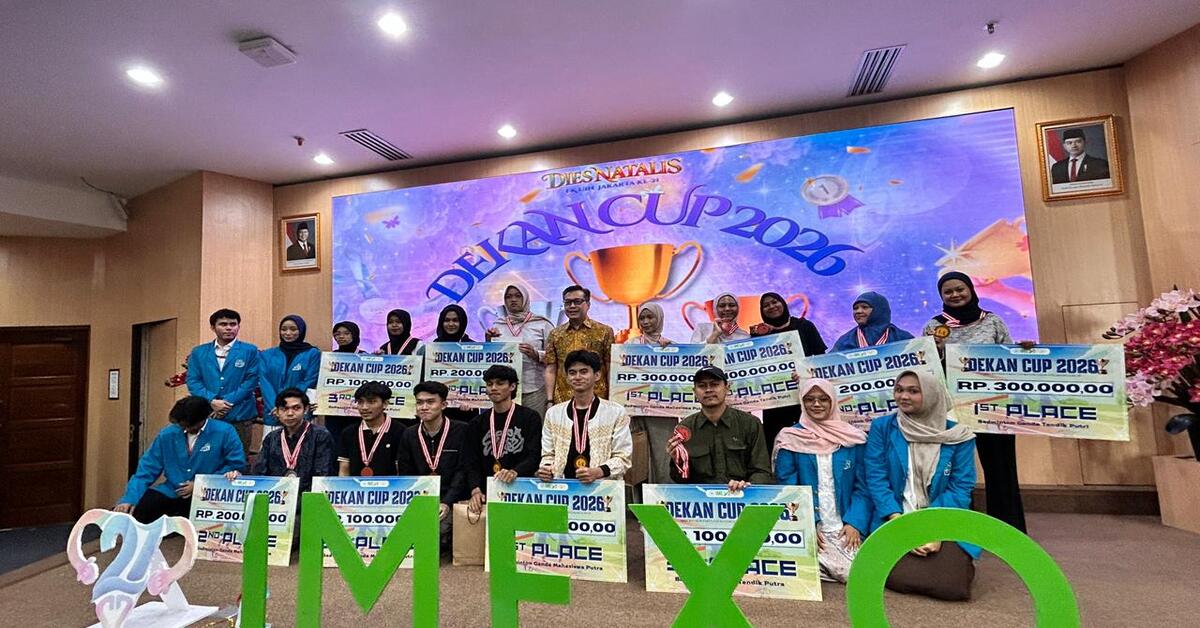 Dies Natalis ke-21, FK UIN Jakarta Beri Penghargaan Mahasiswa Berprestasi dan Juara Dekan Cup 