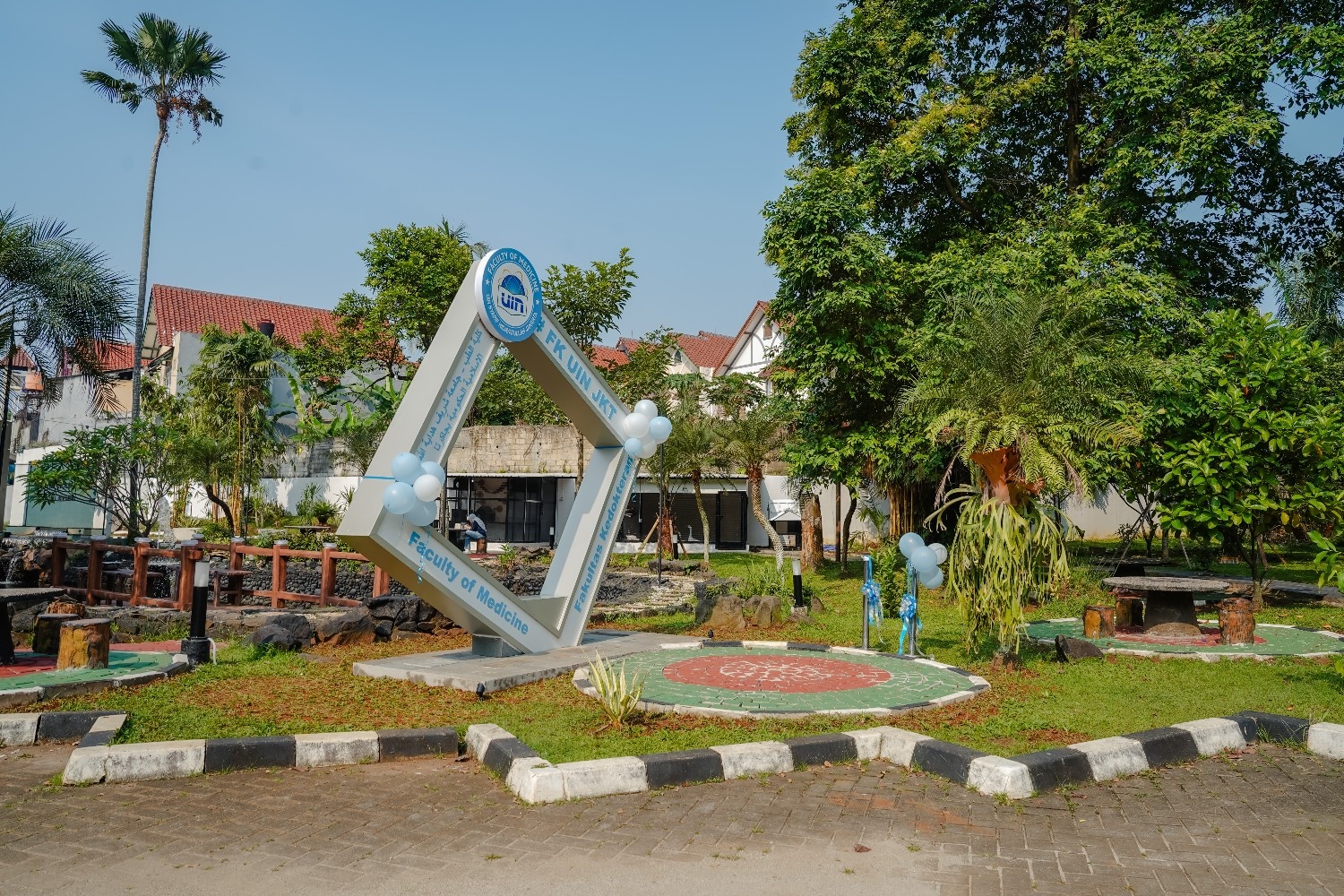 fkuin-18