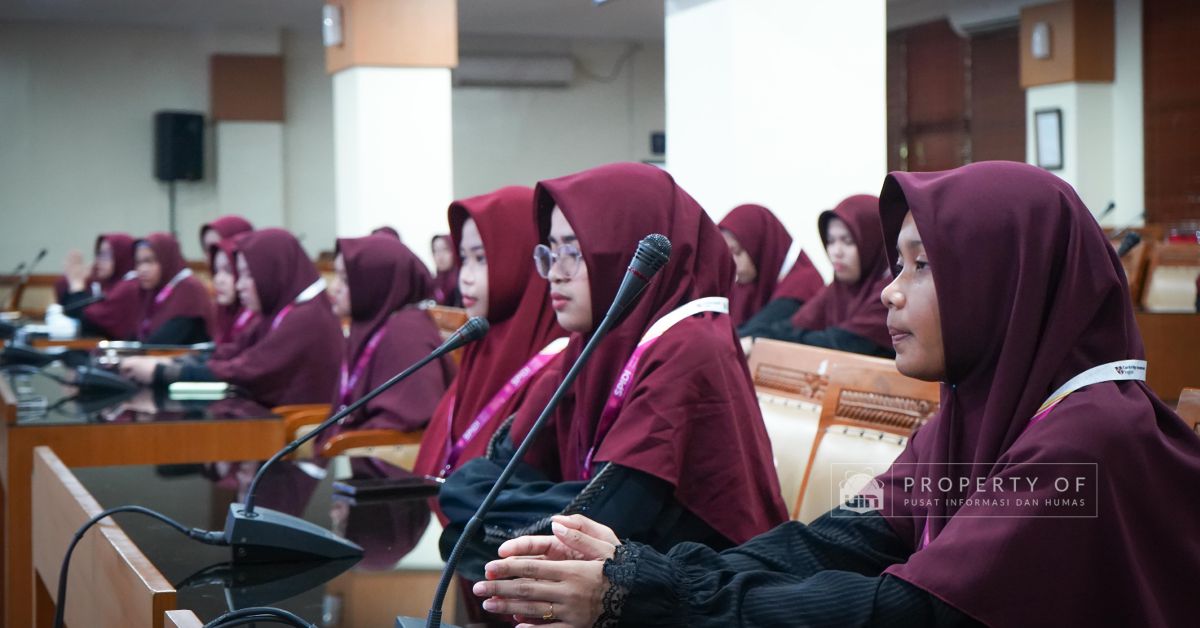 Darul Istiqomah Maros Girls' School Visits UIN Jakarta to Gather Academic Insights