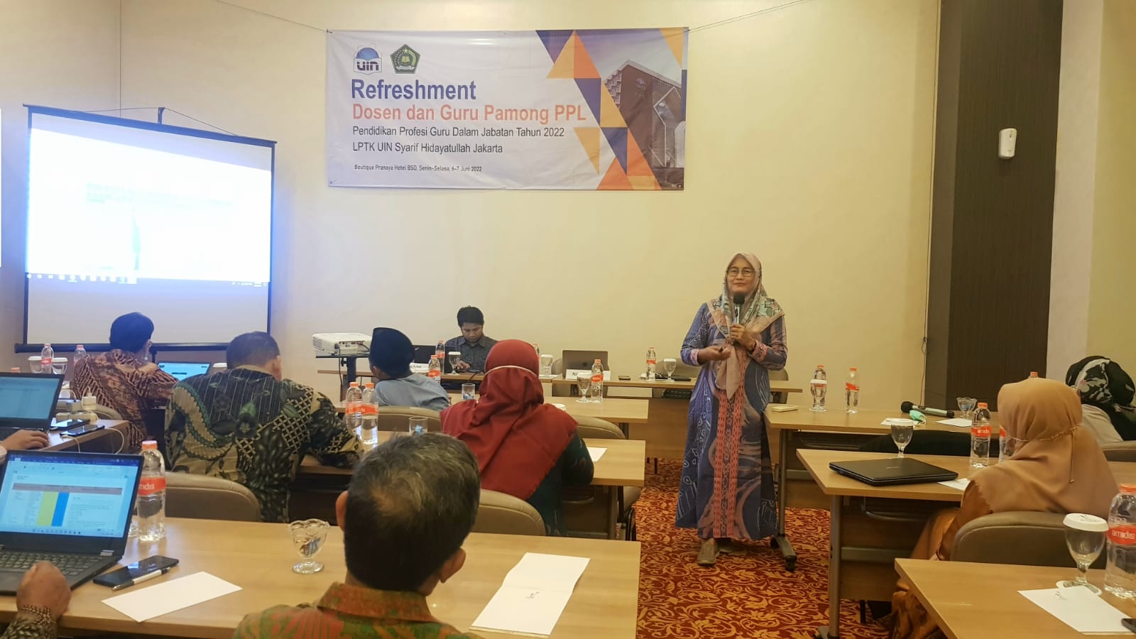 Profesor Suryanti: Hanya Guru Melek Teknologi yang Bisa Survive
