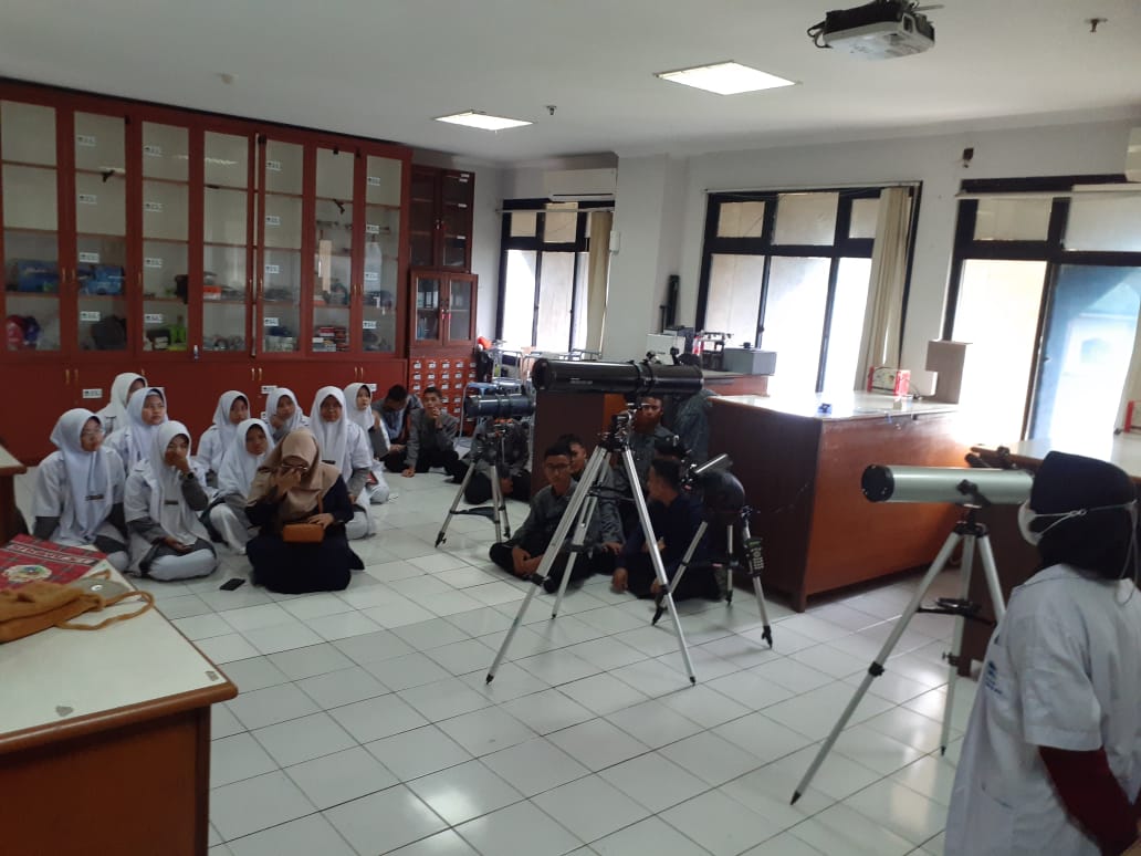 Dalam Rangka Benchmarking, Pesantren Modern Daar El-Rofa Lebak Kunjungi FITK UIN Jakarta