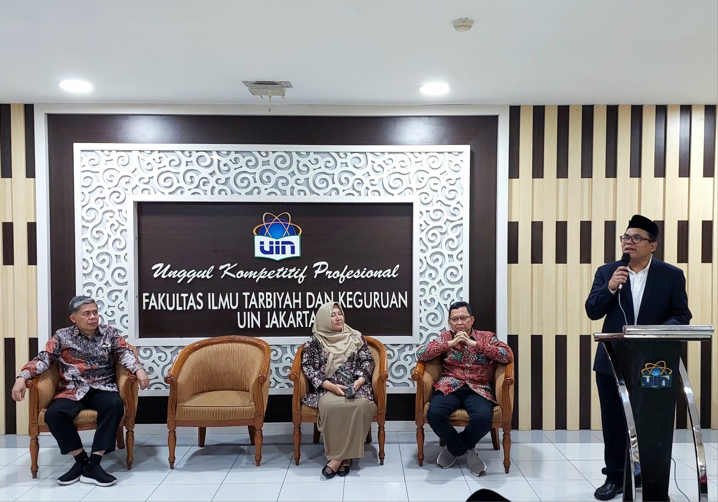 Jelang Akhir Masa Jabatan, Dekan Sururin Adakan Tasyakuran