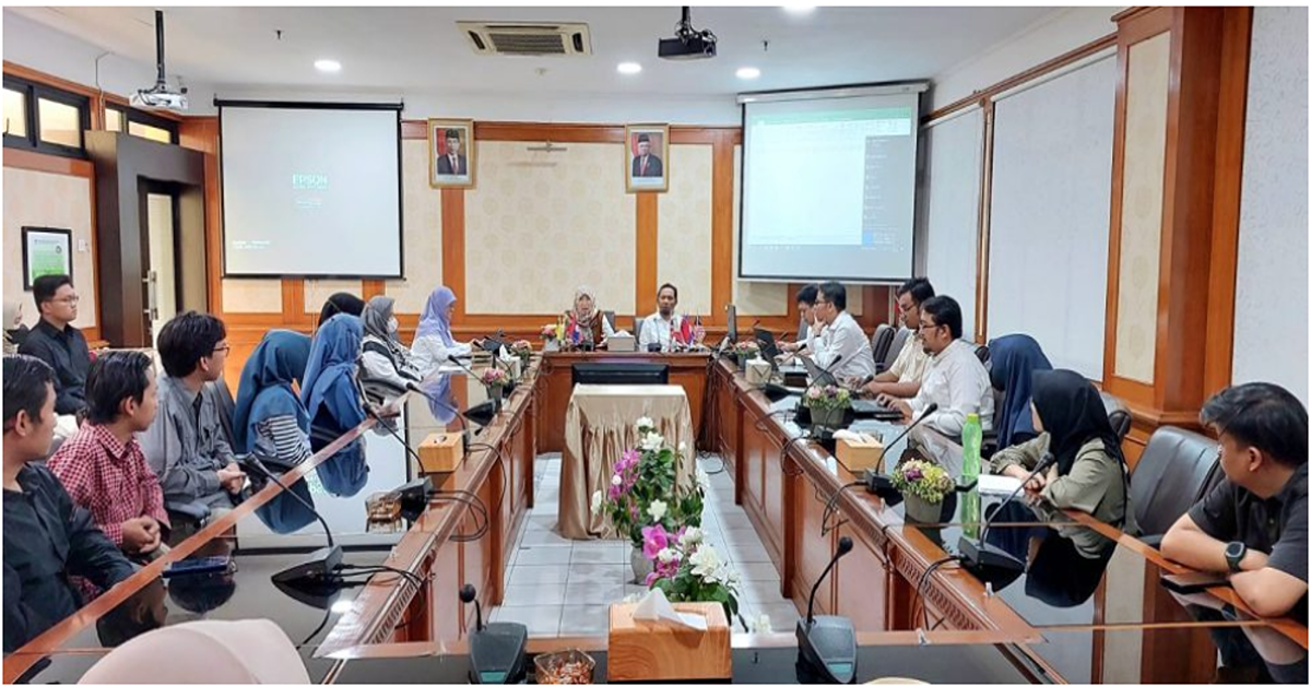 Pimpinan Fakultas Berikan Arahan kepada Peserta KKN in Campus FITK 2023