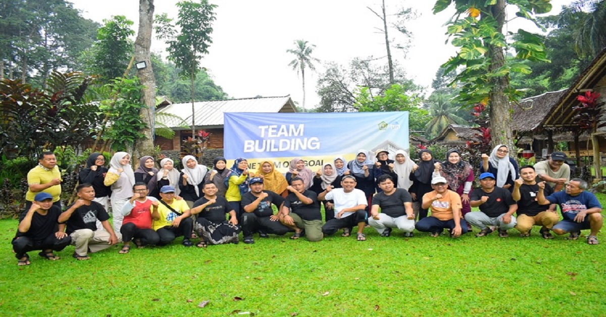 Perkuat Kekompakan dan Semangat Kerja, FITK UIN Jakarta Gelar Evaluasi Kinerja dan Team Building Tendik