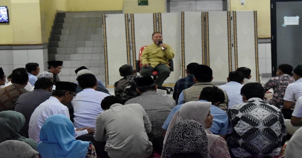 Buka Puasa Bersama, FITK Perkuat Silaturahmi dan Spiritualitas Ramadan melalui Tausiah KH. Akhmad Sodiq