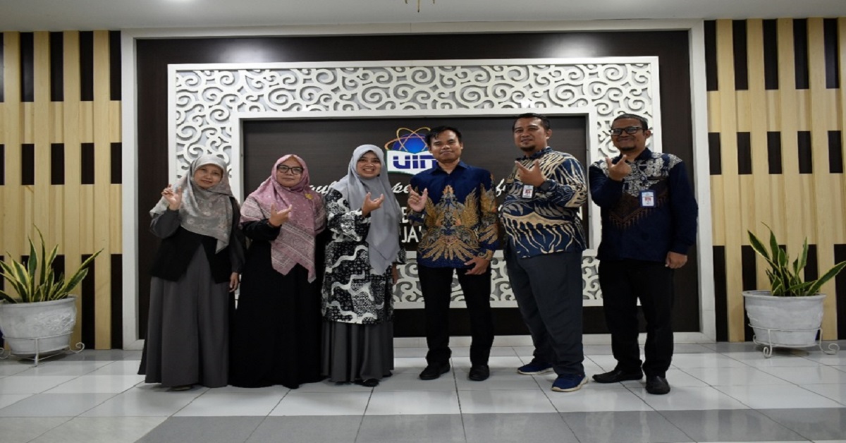 FITK UIN Jakarta Terima Kunjungan Studi Tiru Laboran UIN Jambi, Perkuat Tata Kelola dan Inovasi Laboratorium