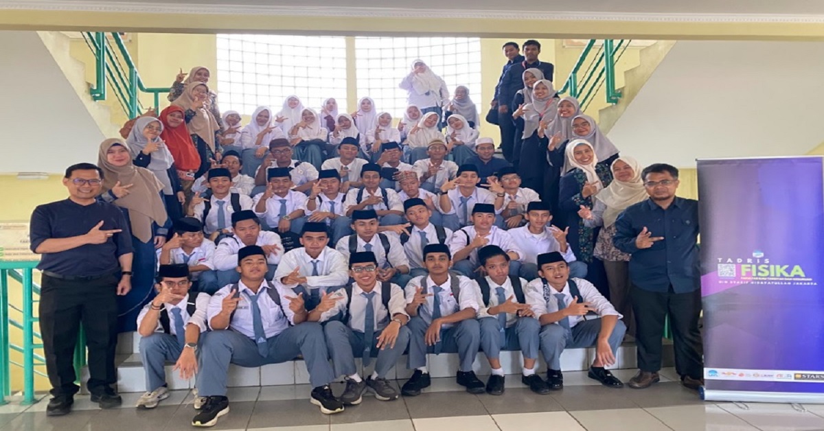 Tadris Fisika UIN Syarif Hidayatullah Jakarta Selenggarakan PKM melalui Program "One Day in Campus"