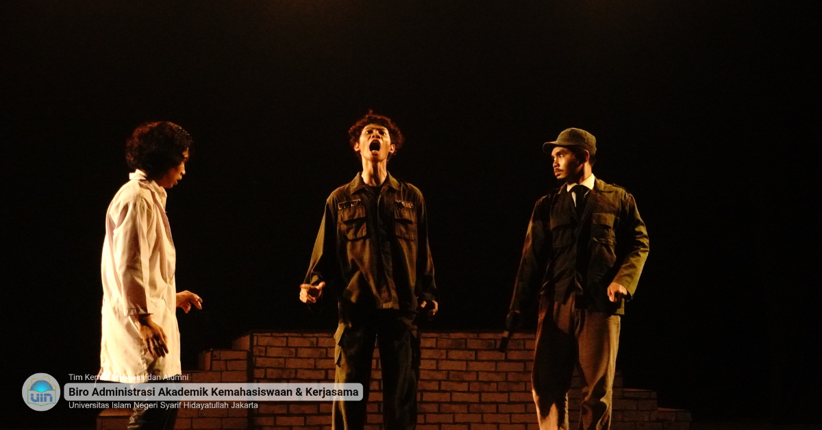 Teater Syahid Hadirkan Realitas Sosial Lewat Penampilan “Kopral Woyzeck”