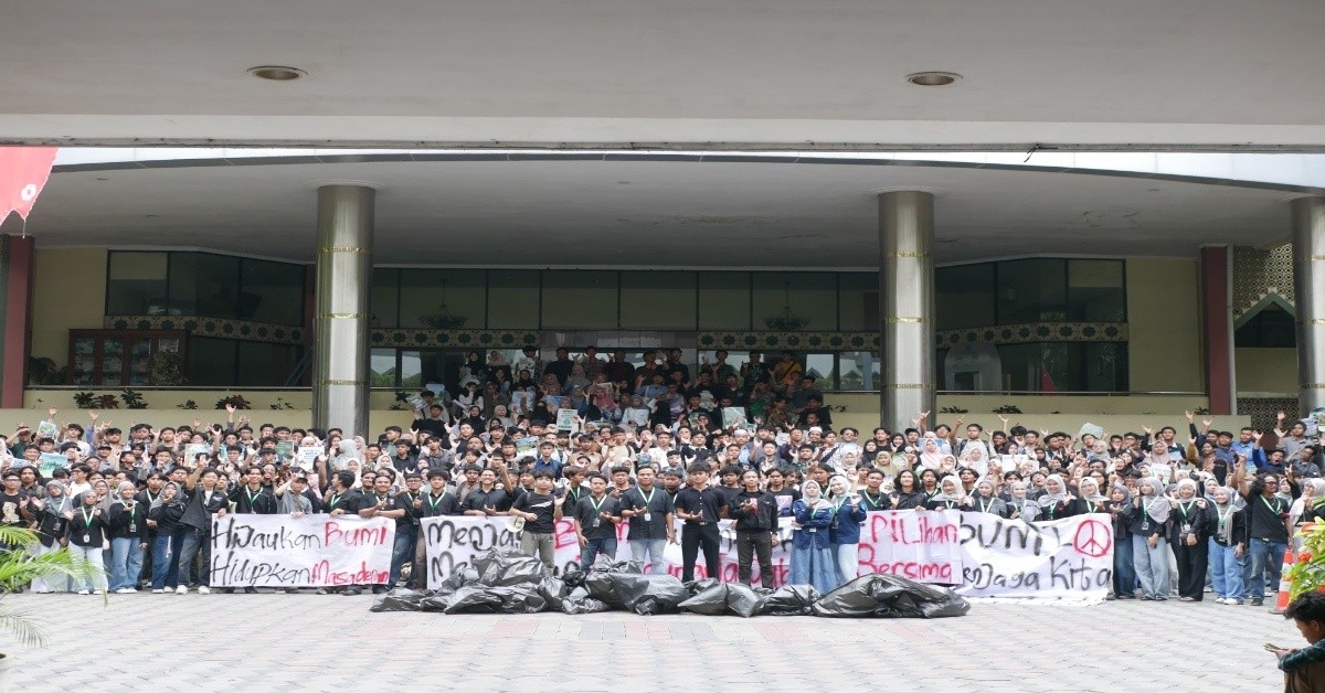 Mahasiswa Baru Ushuluddin Gelar Aksi Bersih-bersih Kampus