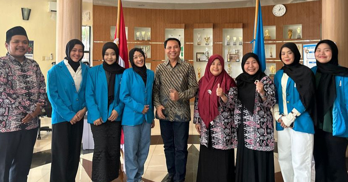 KKN Kolaboratif UIN Jakarta: Dari Kampus ke Desa, Bawa Misi Edukasi dan Lingkungan