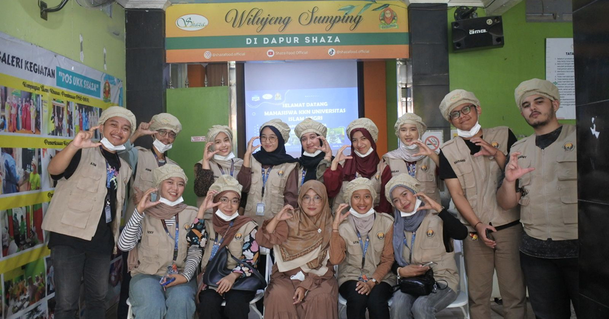 Mahasiswa KKN UIN Jakarta Jalin Silaturahmi Dengan Pelaku UMKM Lokal