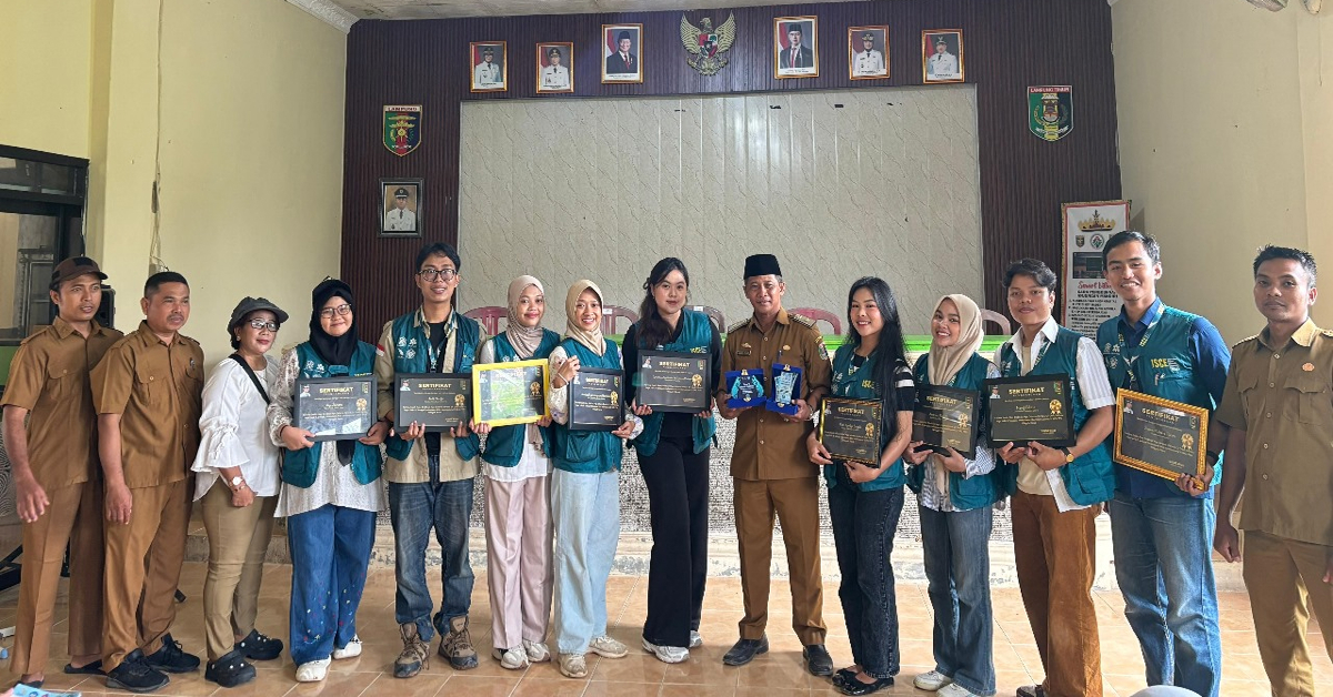Cerita Haru Mahasiswa KKN di Rantau Jaya Udik II
