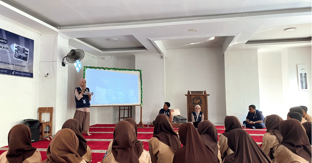 KKN 162 Satyanala UIN Jakarta Dorong Kesiapan Karier Siswa melalui Kelas Inspiratif dan Pelatihan CV