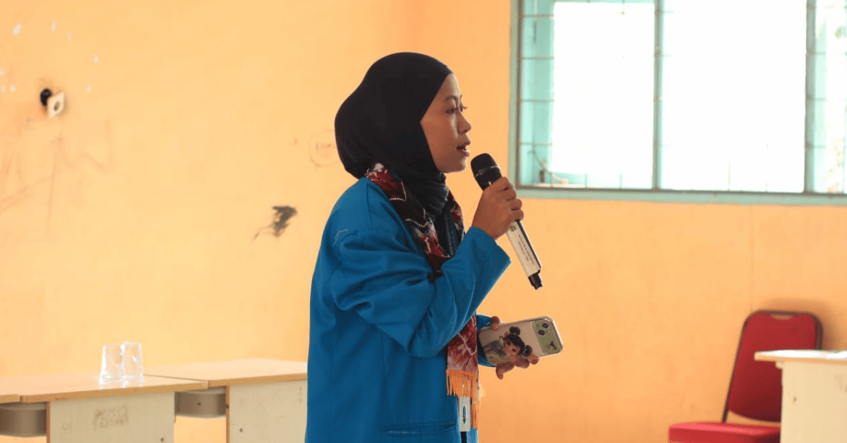 Lewat Workshop “Berani Bermimpi”, Anita Dwi dari KKN Nusantara UIN Jakarta Dorong Siswa SMKN 1 Cirinten Raih Cita-Cita