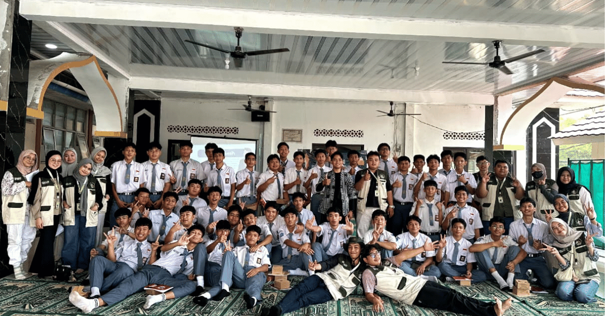 KKN 175 UIN Jakarta Edukasi Pelajar SMAN 1 Gunung Sindur tentang Bahaya Pergaulan Bebas