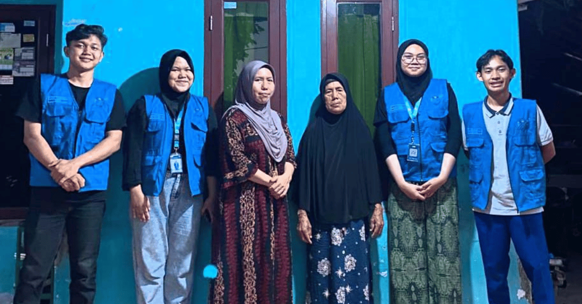 KKN 102 UIN Jakarta Angkat Kisah UMKM Keranggan yang Bertahan Sejak Krisis Moneter