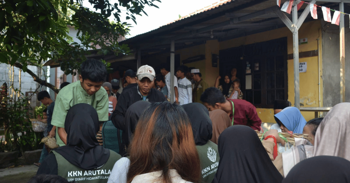 Nyorog Bongsang di Ciomas, KKN Arutala 150 Belajar dari Kearifan Lokal Warga