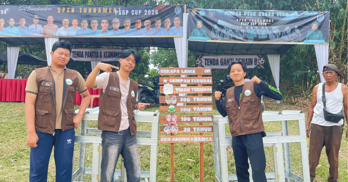 KKN 273 Arunika Ranca UIN Jakarta Hadirkan Papan Edukasi Sampah dan Fasilitas Kebersihan di Kampung Garudug