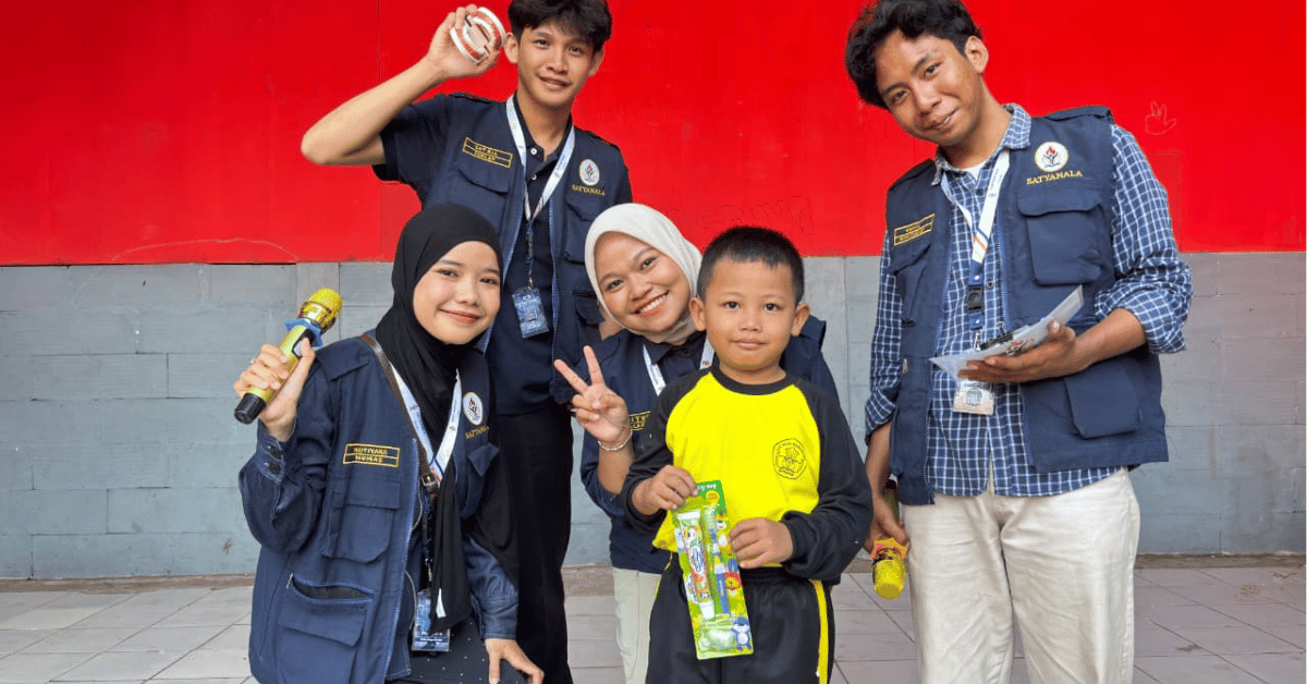 Tanamkan Kebiasaan Sikat Gigi Sejak Dini, KKN Satyanala 162 UIN Jakarta Hadirkan Program Gerigi di SDN Cikereteg 03