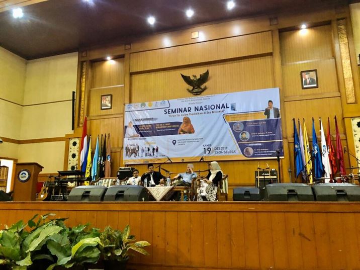 Narasumber seminar Nasional yang diselenggarakan Fidikom UIN Jakarta