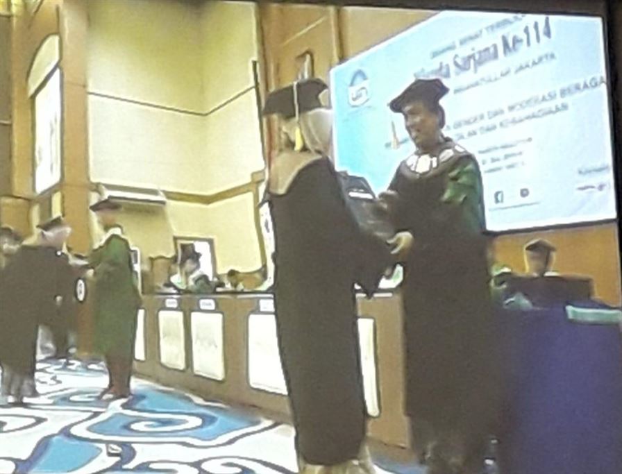 119 Mahasiswa Fidikom ikuti Wisuda Sarjana Ke-114