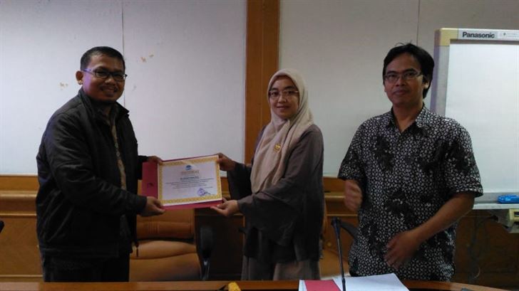 FIDIKOM Gelar Diskusi Dosen tentang Hadits Makky dan Madany