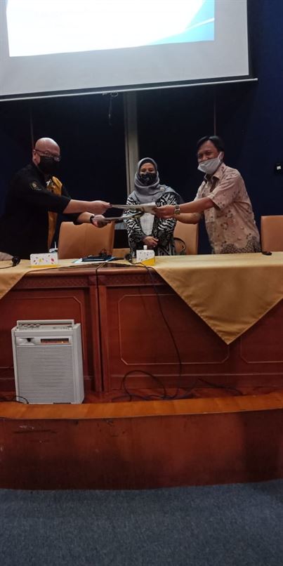 FDIKOM Bersama HIMPUH Teken Kerjasama Sertifikasi Pembimbing Haji dan Umrah