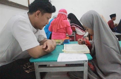 Mahasiswa BPI UIN Jakarta Praktikum Profesi MikroMahasiswa BPI UIN Jakarta Praktikum Profesi Mikro