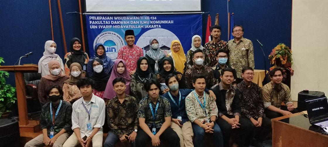 Pelepasan Wisudawan Ke-124 FDIKOM