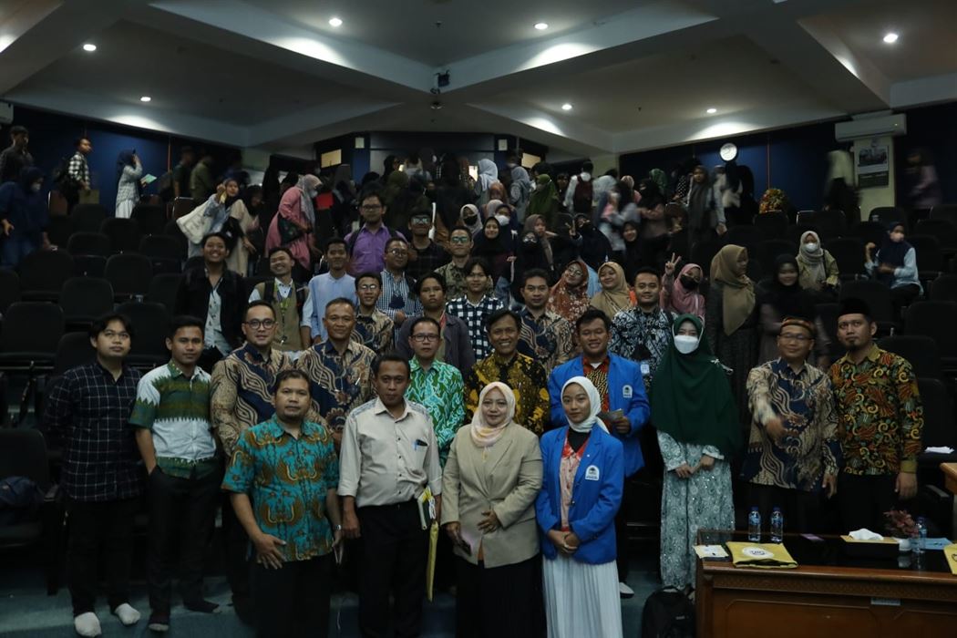 PRODUK HALAL DAN KETAHANAN PANGAN NASIONAL: REVITALISASI PERAN MASYARAKAT MENUJU INDONESIA MAJU